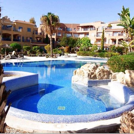 Apartamento Paphos-Limnaria Garden Exterior foto