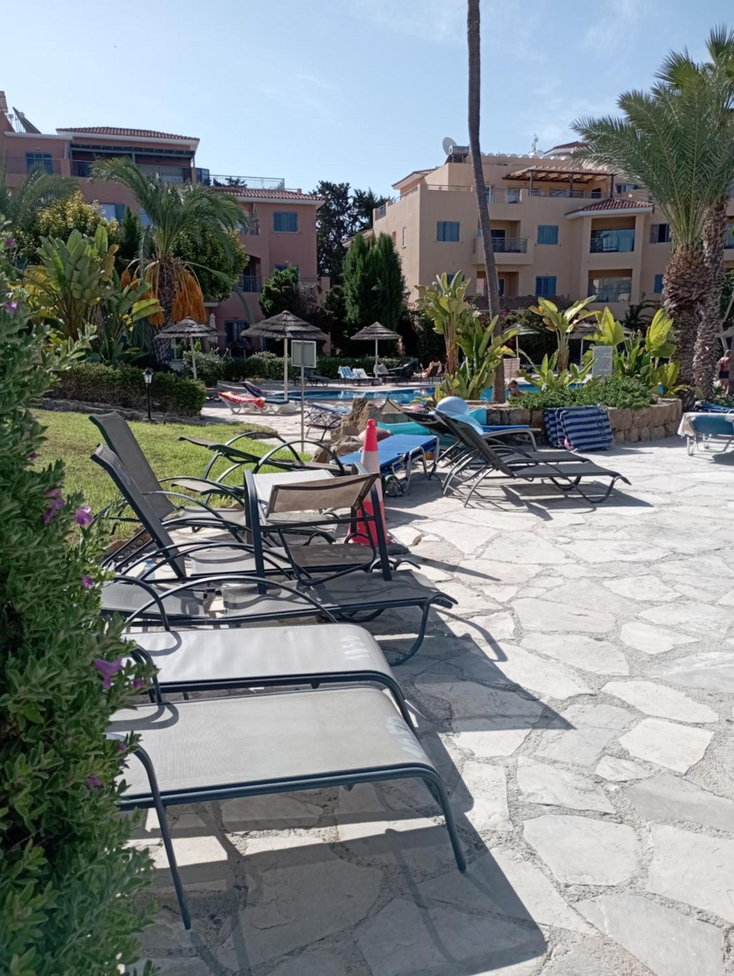 Apartamento Paphos-Limnaria Garden Exterior foto