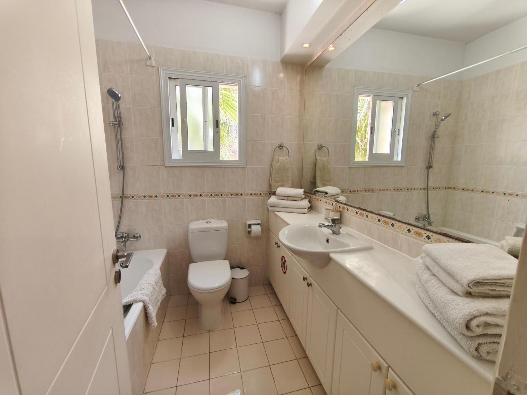 Apartamento Paphos-Limnaria Garden Exterior foto